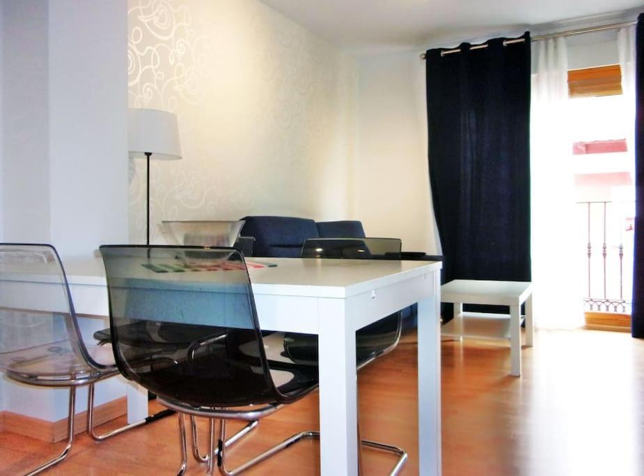 Beautiful Apartment In Calle Mayor Alicante Bagian luar foto